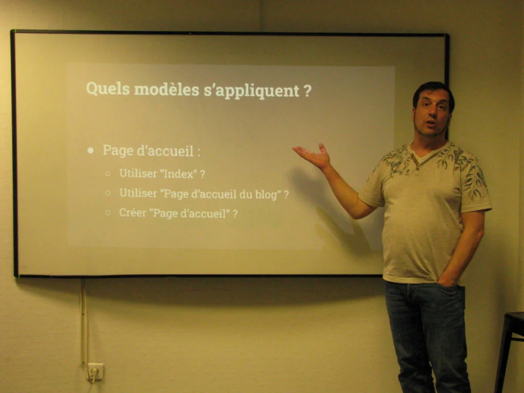 Mathias Peguet explique le principe de la hiérarchie des modèles avec WordPress.